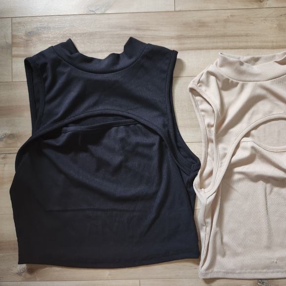 NWOT Cropped black top - Picture 1 of 2